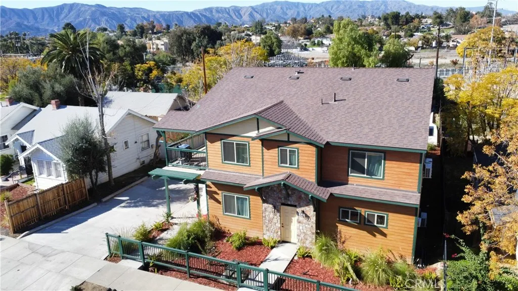 415 N Main, Lake Elsinore, California 92530 home-pic-1